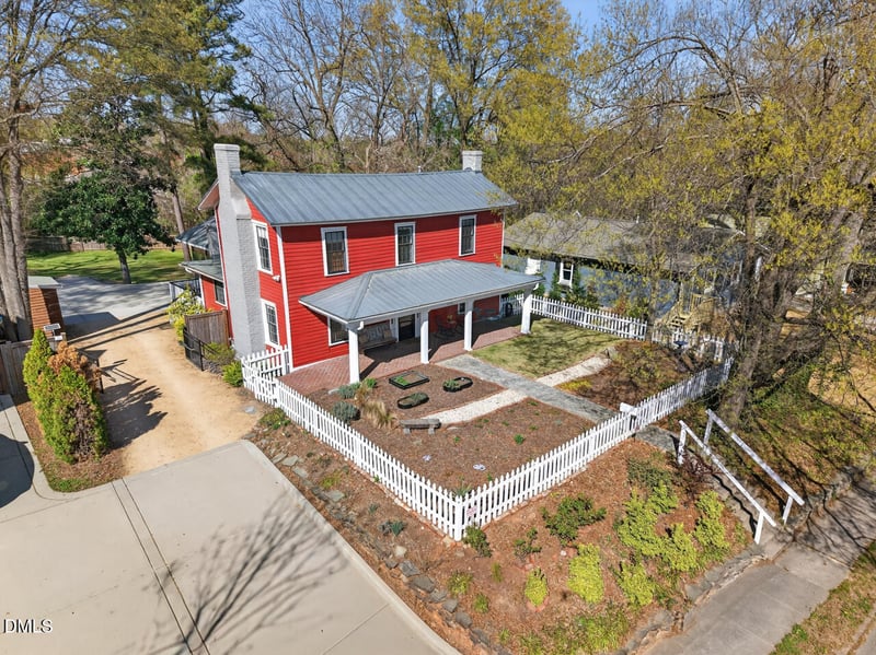 717 Holloway St, Durham, NC 27701