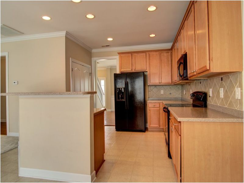717 Keystone Park Dr, Morrisville, NC 27560