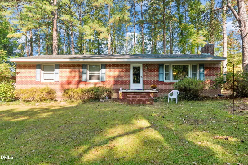 717 Lakeside Dr, Sanford, NC 27330