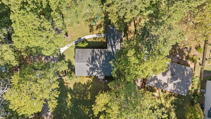 717 Lakeside Dr, Sanford, NC 27330