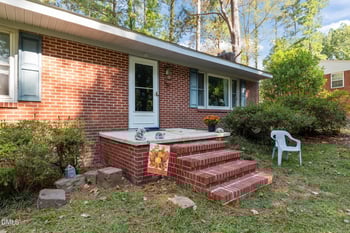 717 Lakeside Dr, Sanford, NC 27330