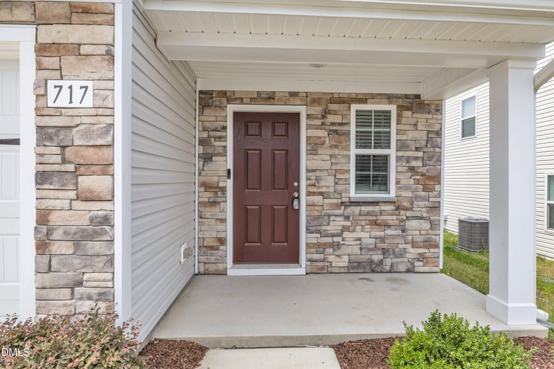 717 Little Patch St, Zebulon, NC 27597