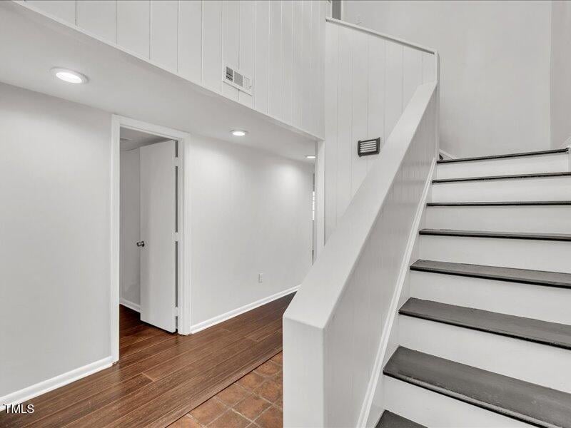 717 Millbrook Rd, Raleigh, NC 27609