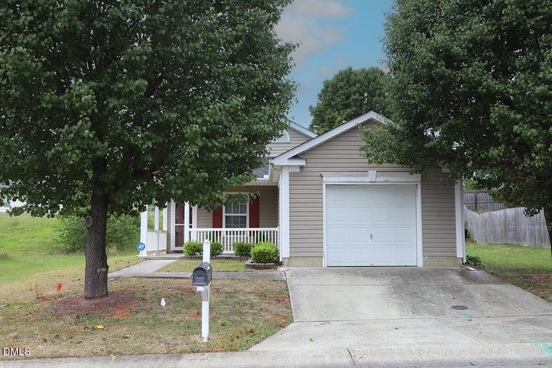 717 Quartz Dr, Durham, NC 27703