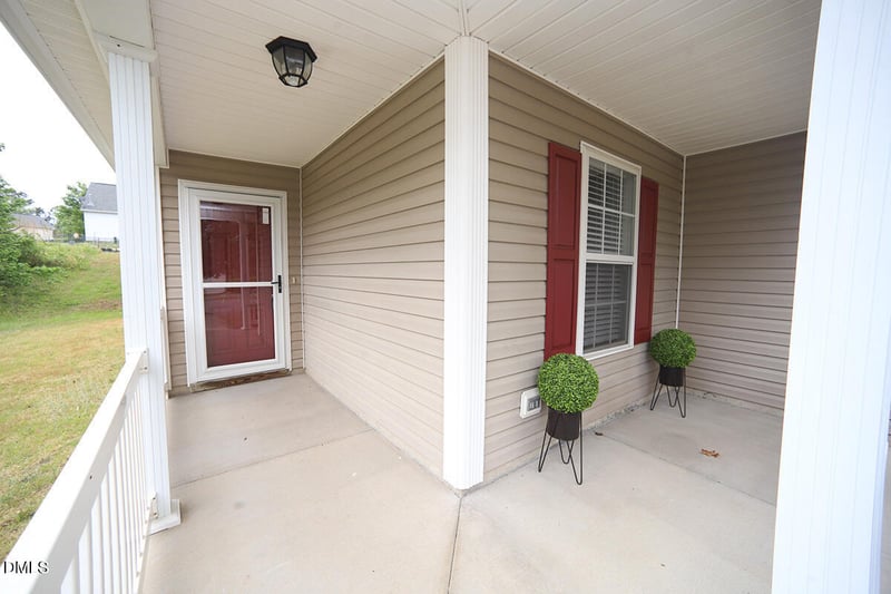 717 Quartz Dr, Durham, NC 27703