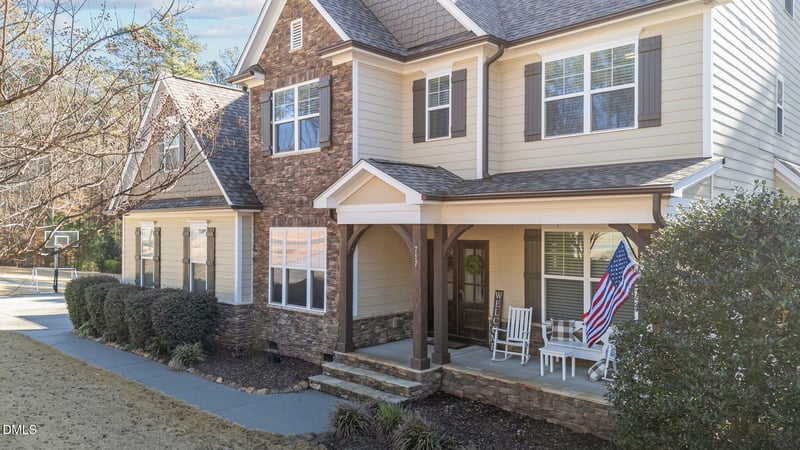 717 Rockport Dr, Clayton, NC 27527