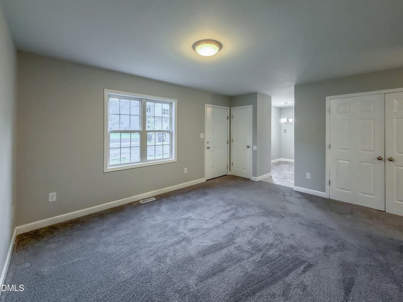 717 Roosevelt St, Mebane, NC 27302