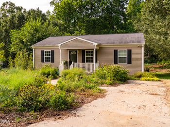 717 Scott Ct, Burlington, NC 27215