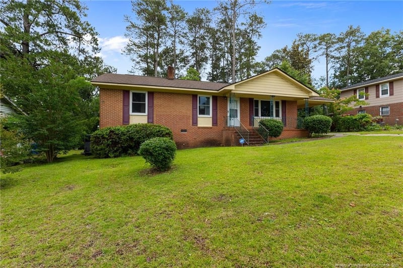 717 Shambrey St, Fayetteville, NC 28301