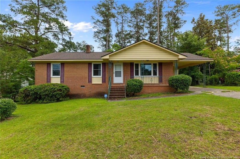 717 Shambrey St, Fayetteville, NC 28301