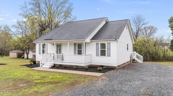 717 Slippery Bank Ct, Benson, NC 27504