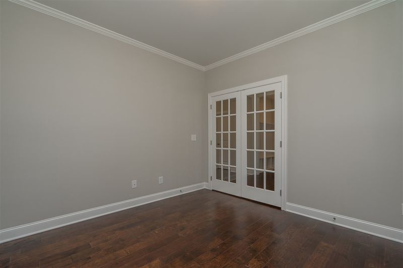 717 Sparrowhawk Ln, Wake Forest, NC 27587