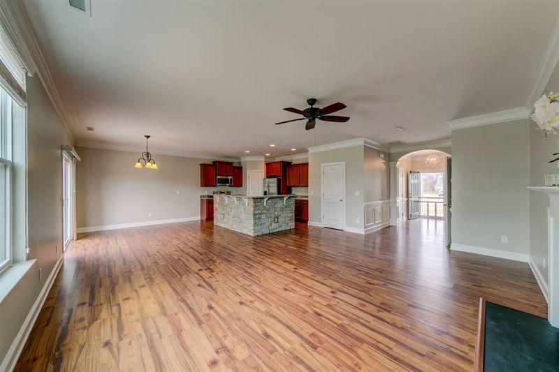 717 Spruce Meadows Ln, Willow Springs, NC 27592