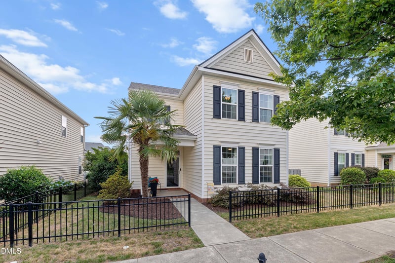 717 Summer Music Ln, Raleigh, NC 27603