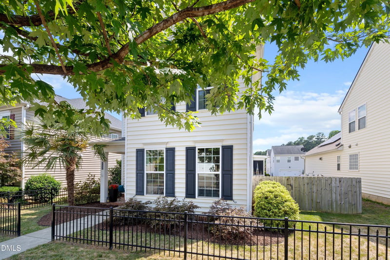 717 Summer Music Ln, Raleigh, NC 27603