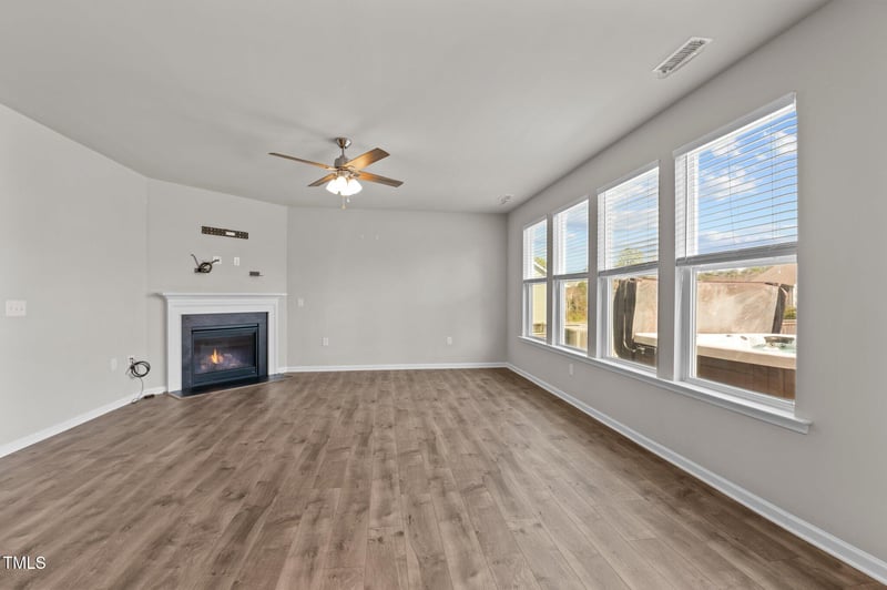 717 Tailrace Falls Ct, Wake Forest, NC 27587