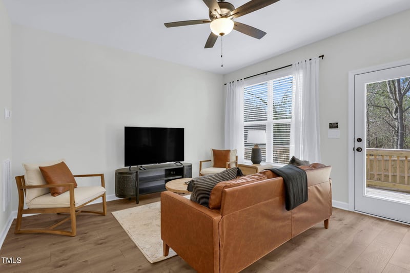 717 Utley St, Holly Springs, NC 27540