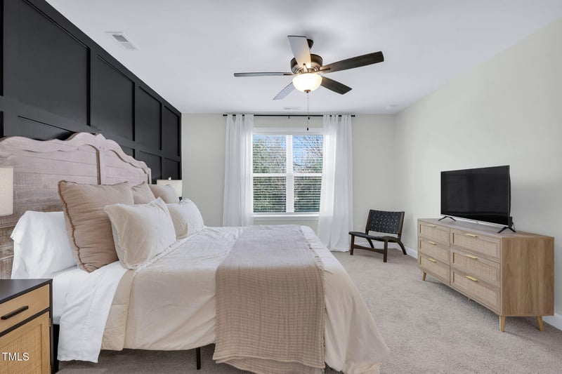717 Utley St, Holly Springs, NC 27540