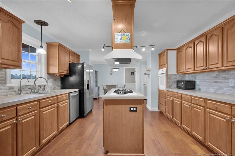 7170 Sim Canady Rd, Hope Mills, NC 28348