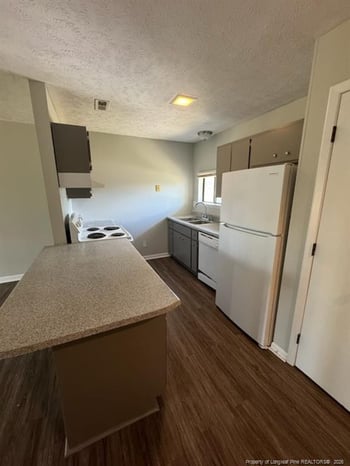 7176 Fillyaw Rd, Fayetteville, NC 28303