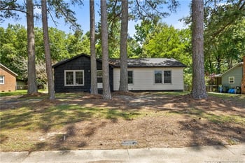 718 Buena Vista Dr, Fayetteville, NC 28311