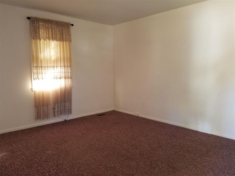 718 Bunche Dr, Raleigh, NC 27610