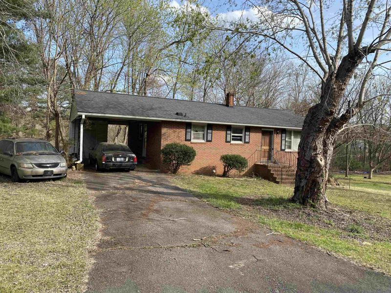 718 Doug St, Roxboro, NC 27573