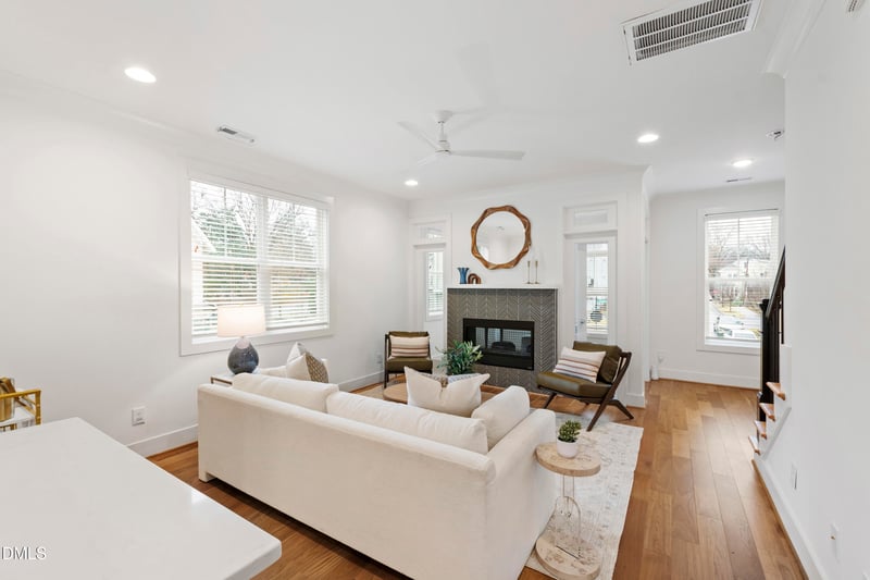 718 Peakland Pl, Raleigh, NC 27604