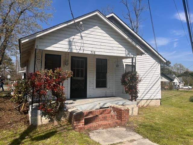 718 Pleasant Dr, Durham, NC 27703