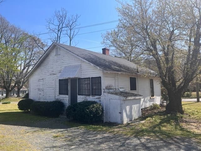 718 Pleasant Dr, Durham, NC 27703
