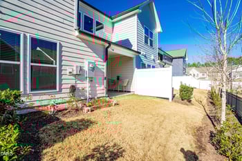 718 Toulouse Ct, Cary, NC 27519