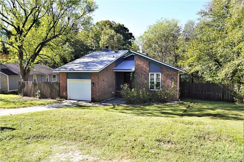 7183 Evanston St, Fayetteville, NC 28314