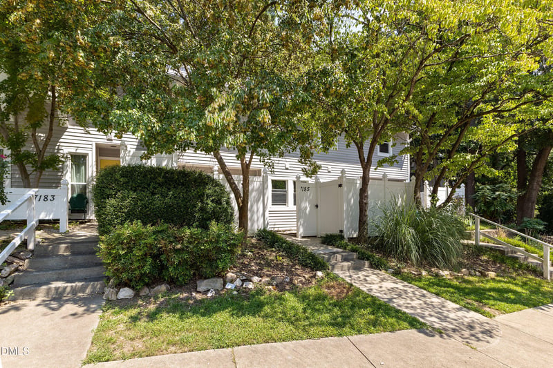 7185 Sandy Creek Dr, Raleigh, NC 27615