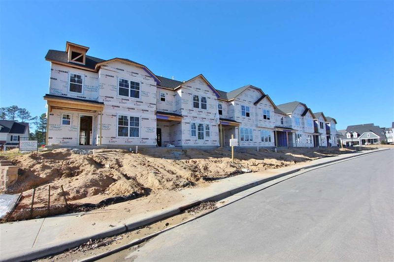 719 Carraway Garden Dr, Wake Forest, NC 27587