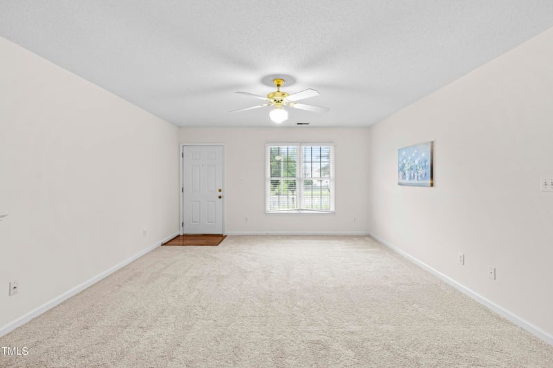 719 Center St, Apex, NC 27502