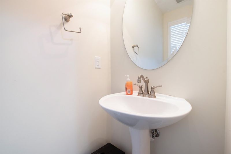 719 Davenbury Way, Cary, NC 27513
