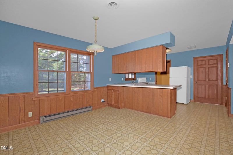 719 Dunn St, Angier, NC 27501