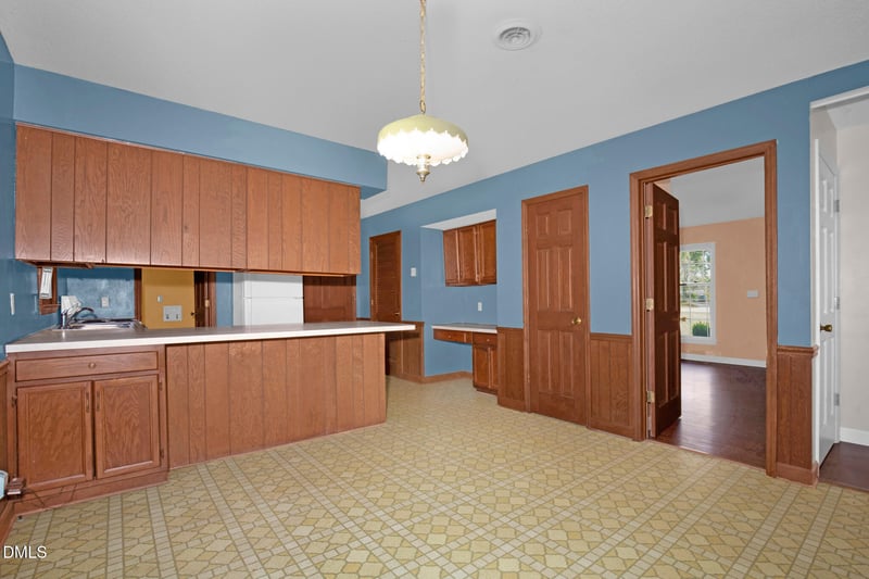 719 Dunn St, Angier, NC 27501