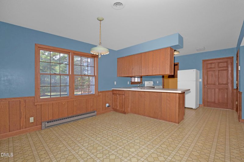 719 N Dunn St, Angier, NC 27501