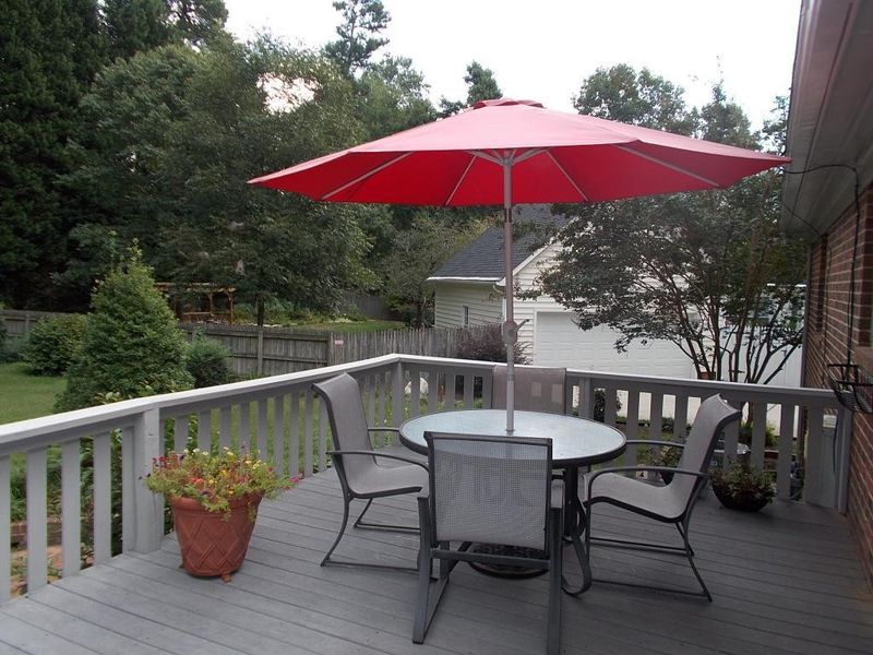 719 Edinburgh, Burlington, NC 27215