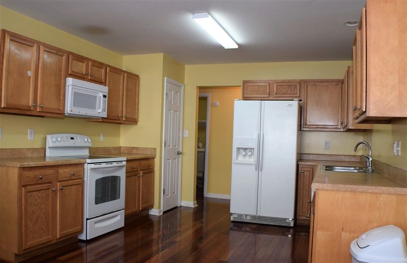 719 Hebron Rd, Durham, NC 27704