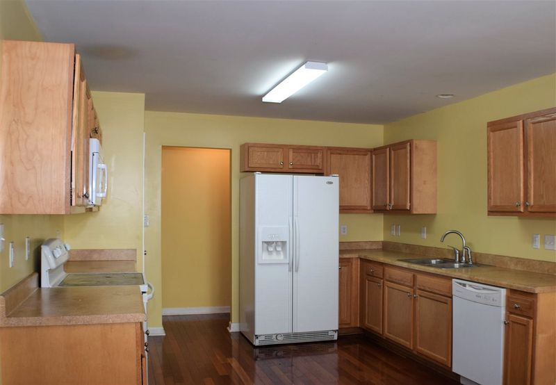 719 Hebron Rd, Durham, NC 27704