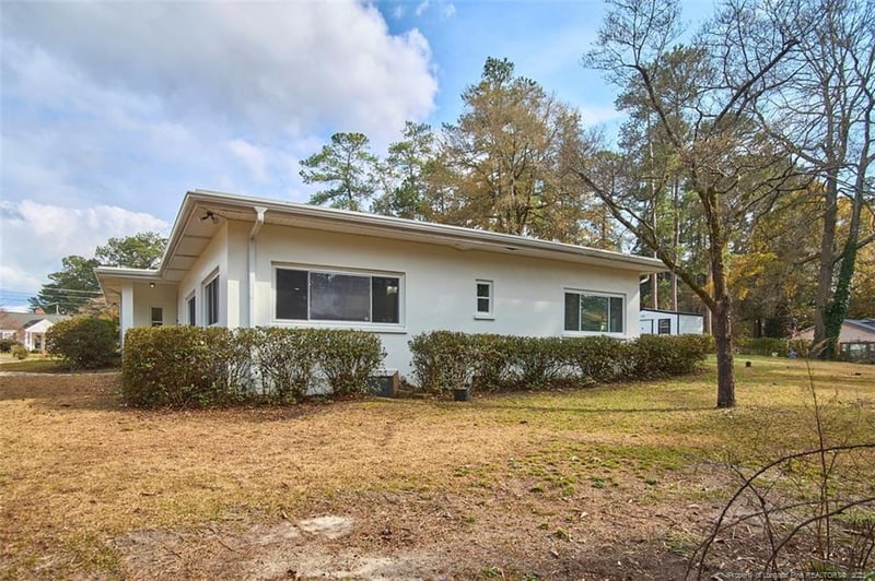 719 Kooler Cir, Fayetteville, NC 28305