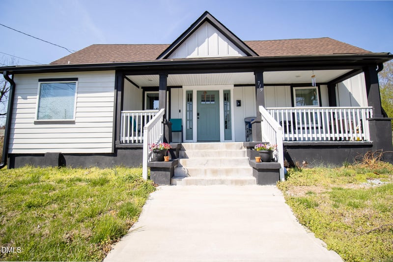 719 S Main St, Roxboro, NC 27573