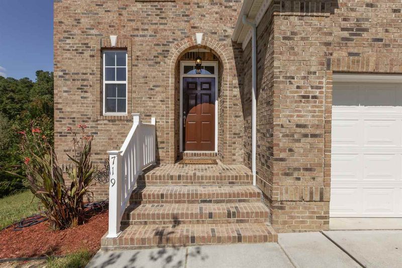 719 Pebblestone Dr, Durham, NC 27703