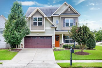 719 Shoals Lake Dr, Fuquay Varina, NC 27526