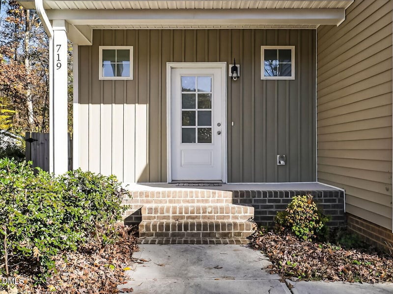 719 Wakeland Dr, Garner, NC 27529