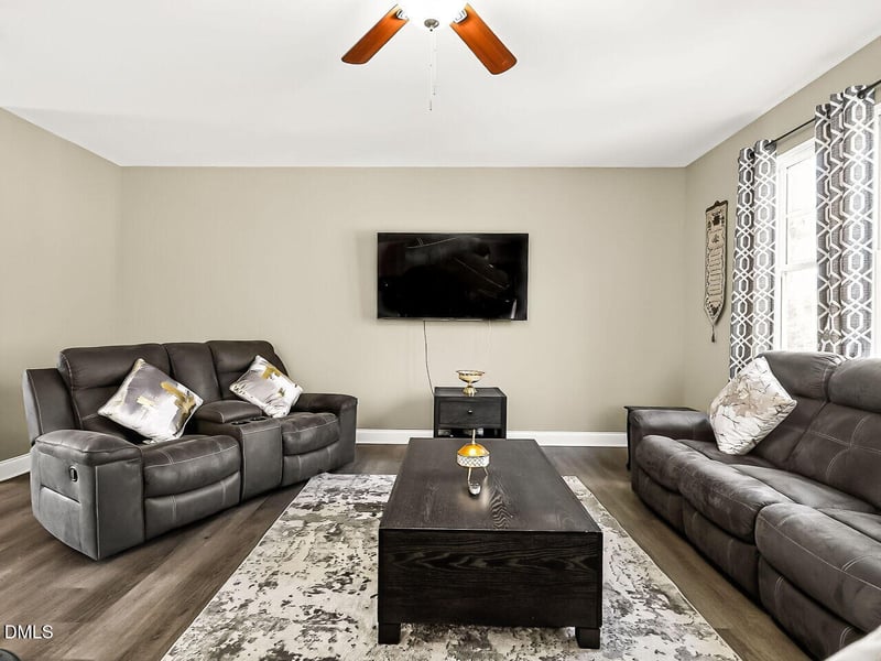 719 Wakeland Dr, Garner, NC 27529