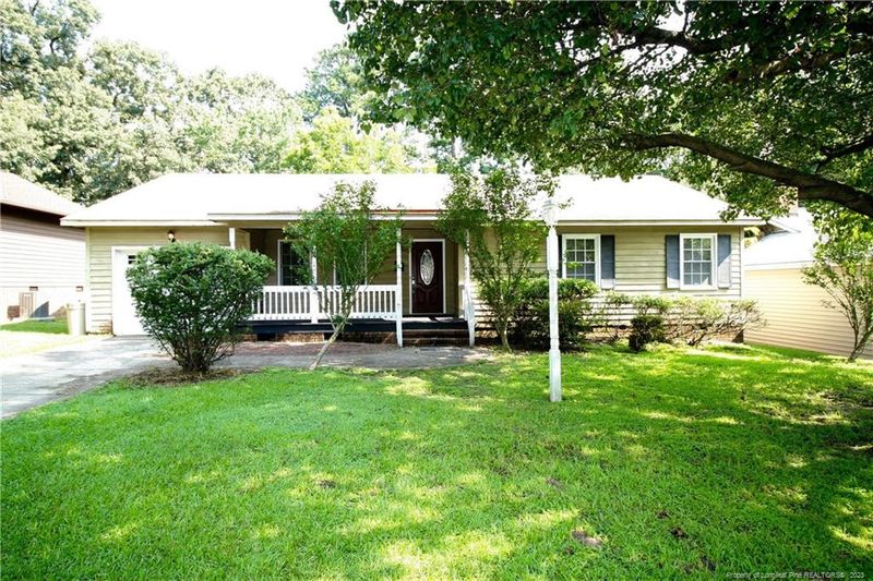 7190 Silverstone Dr, Fayetteville, NC 28304