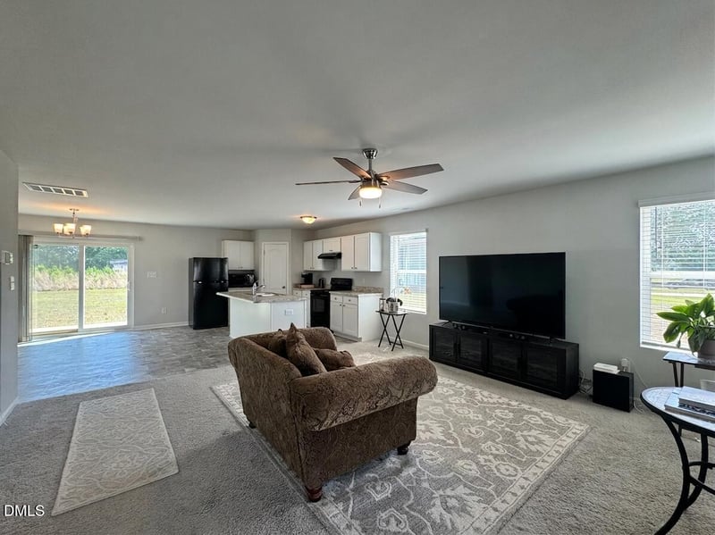 72 Betty Ann St, Dunn, NC 28334